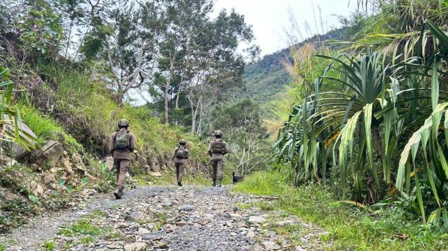Patroli Humanis di Puncak Jaya: Satgas Damai Cartenz Bangun Kepercayaan Warga dari Kampung ke Kampun