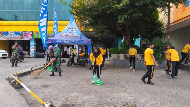 Polres Kampar Pimpin Aksi Kebersihan di Pasar Ramayana Bangkinang!