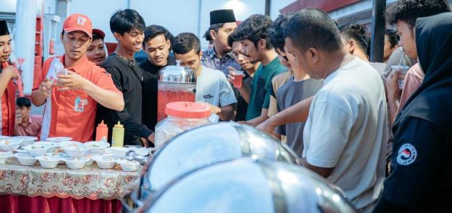 Keluarga Besar SPBU No. 14.282.683 Tabek Godang Jl. SM. Amin, Gelar Buka Puasa Bersama