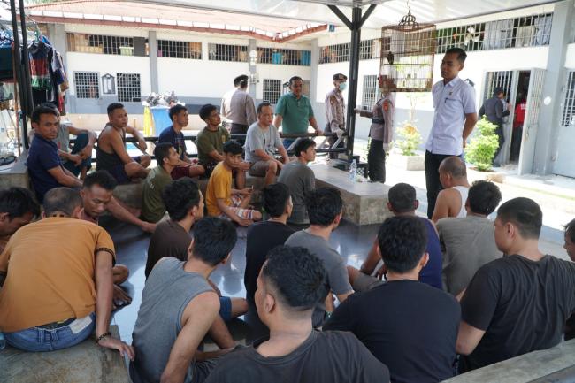 Komitmen Zero Halinar, Rutan Dumai Gelar Razia Kamar Hunian Warga Binaan