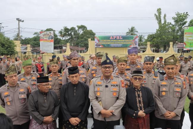 Polres Kampar Berkibar dengan Tanjak dan Selempang, Lestarikan Budaya Melayu Riau!