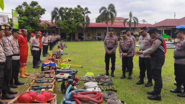 Kapolres Kampar Pimpin Apel Karhutla, 27 Unit Peralatan Siap Siaga, Tidak Ada yang Rusak