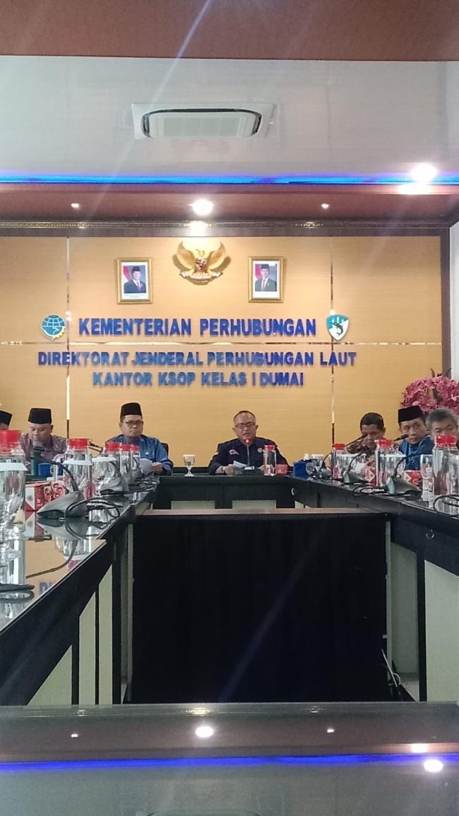 TKBM Tenaga Kerja Bongkar Muat Dumai Pembentukan UUPJ Di Wilayah Terminal Khusus untuk melayani
